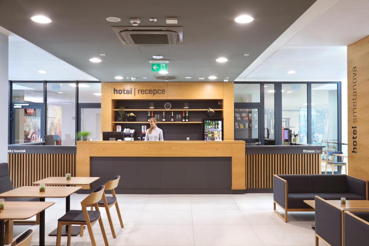 Hotel Smetanova Vsetín Kültér fotó