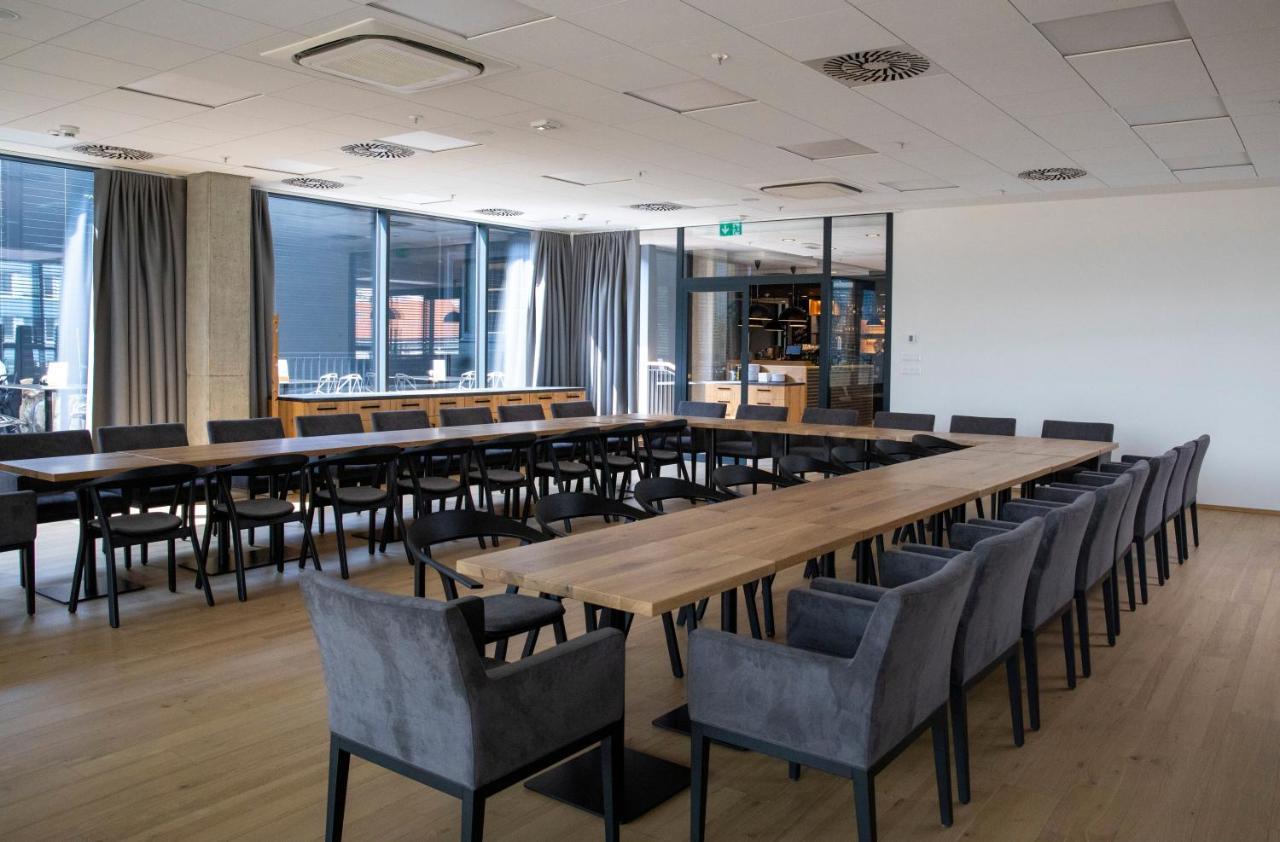 Hotel Smetanova Vsetín Kültér fotó